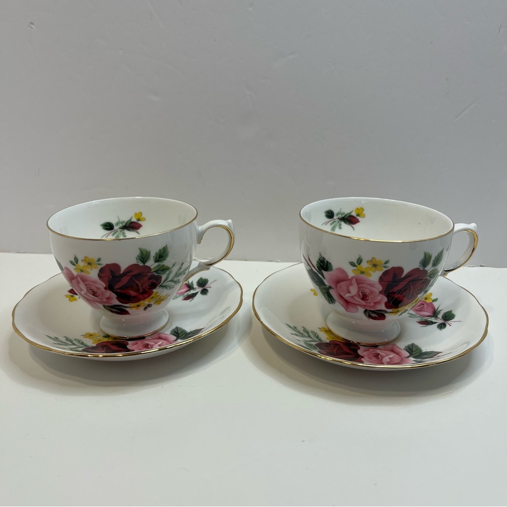 QUEEN ANNE floral Tea cup and saucer set of 2 bone china England